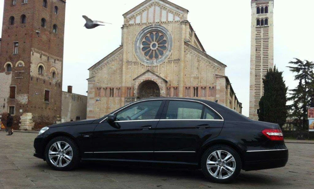 Autoservizi La Turistica - Noleggio con conducente Auto e Minibus