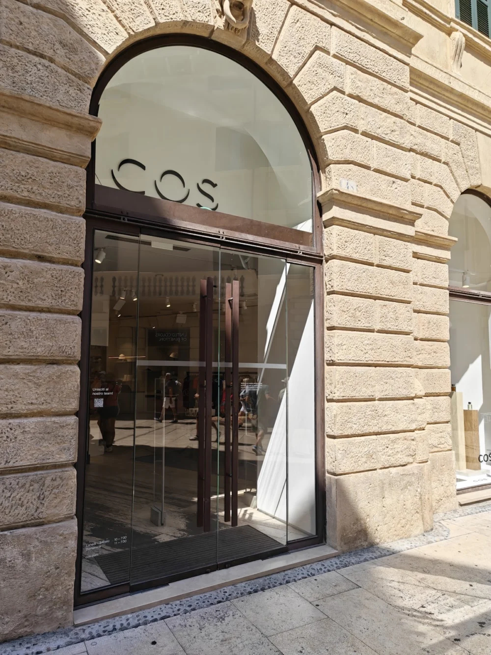 COS