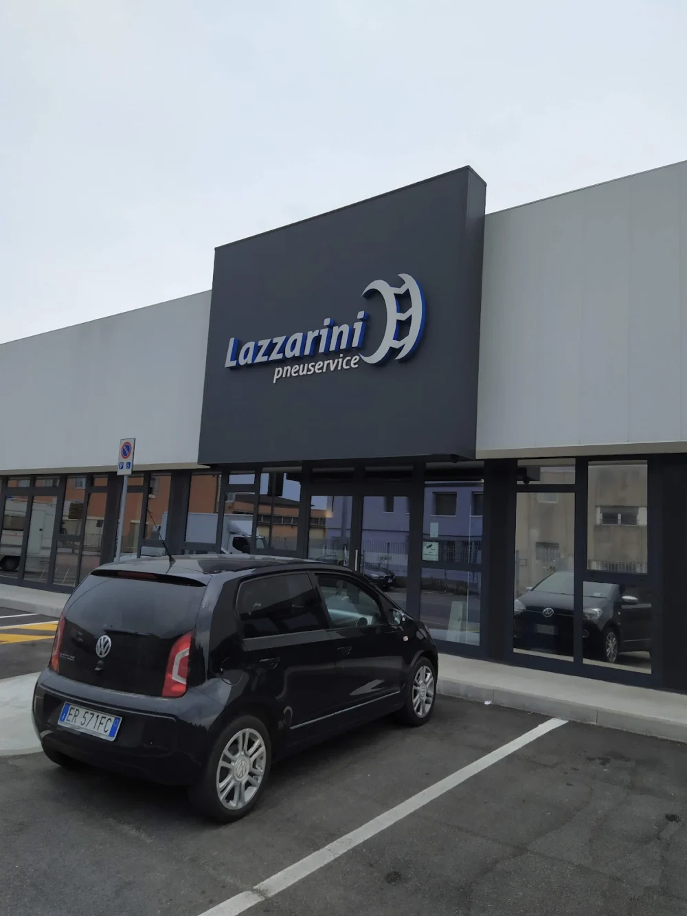 Lazzarini Pneuservice S.R.L.