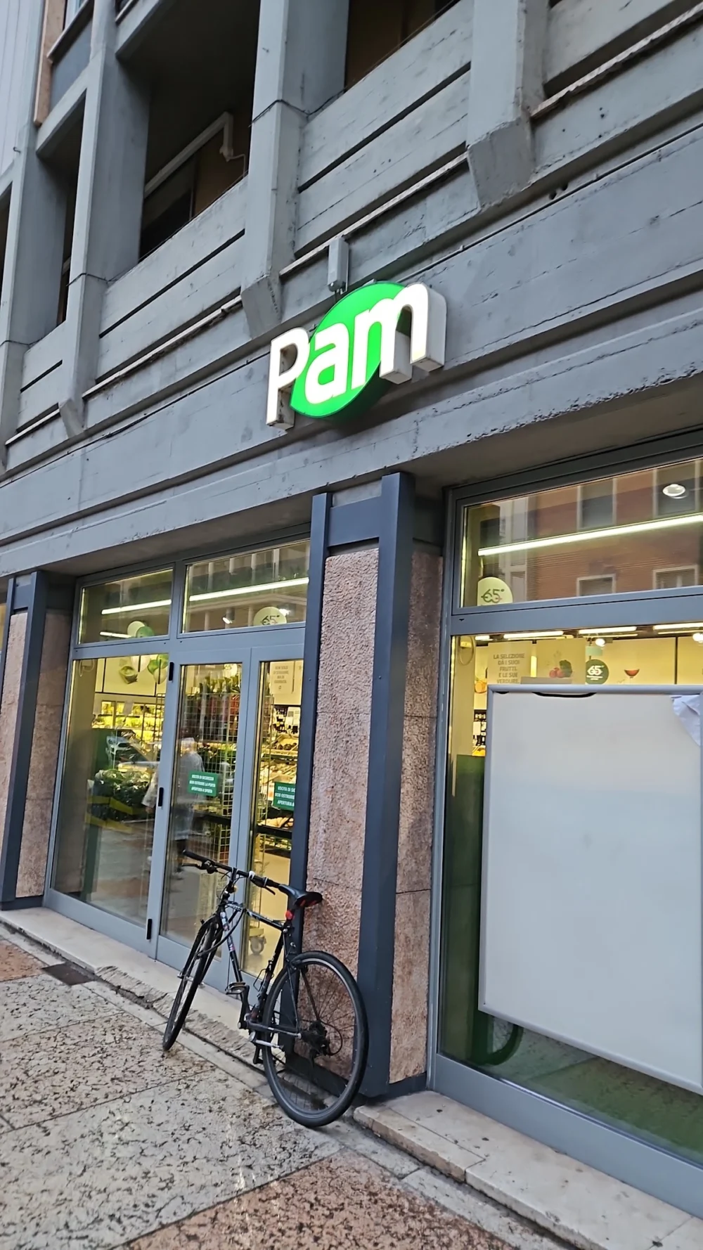 Pam Verona