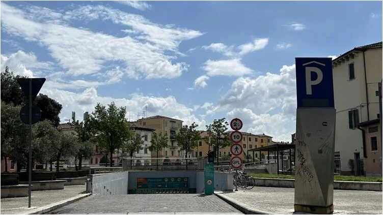 Parcheggio Saba Isolo