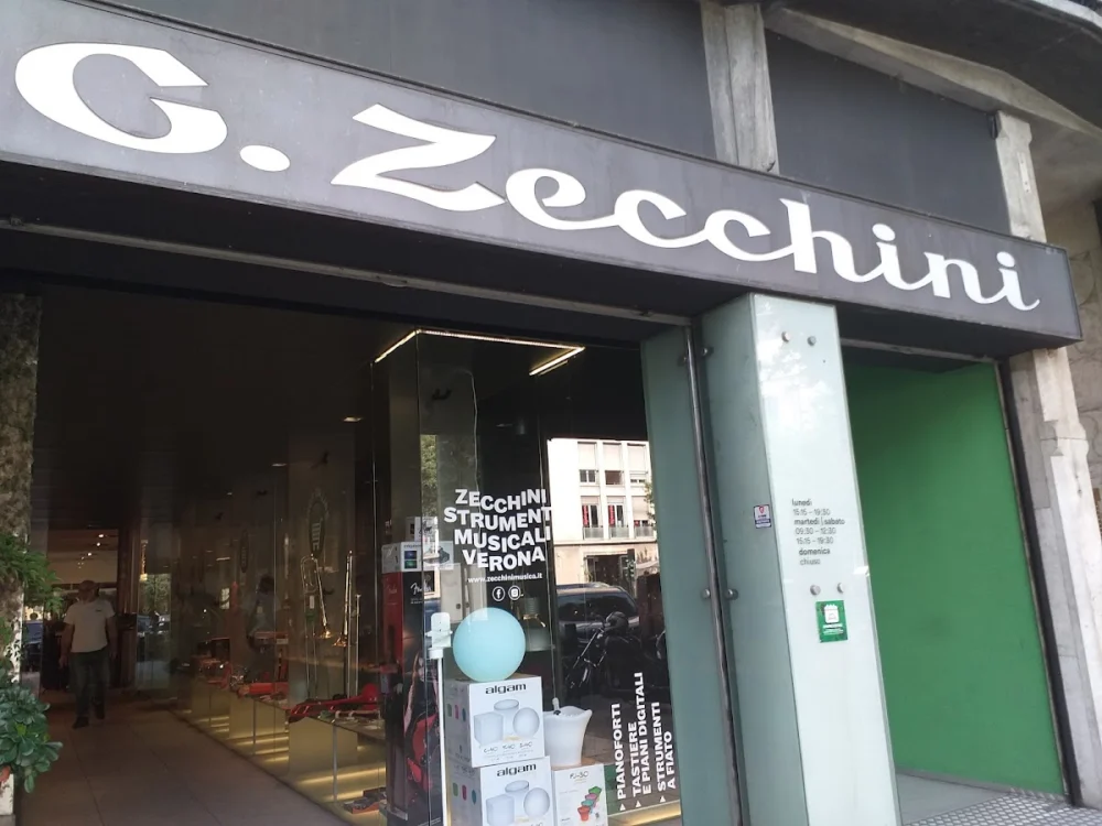 Zecchini G. Pianoforti E Strumenti Musicali